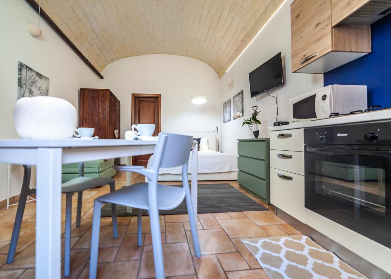 Suite Home Al Centro Di 사사리 외부 사진