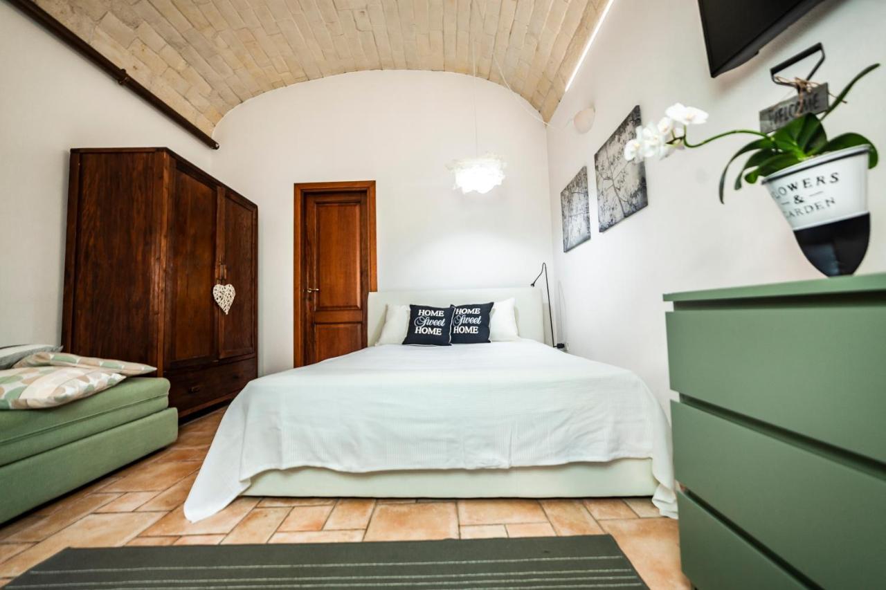 Suite Home Al Centro Di 사사리 외부 사진