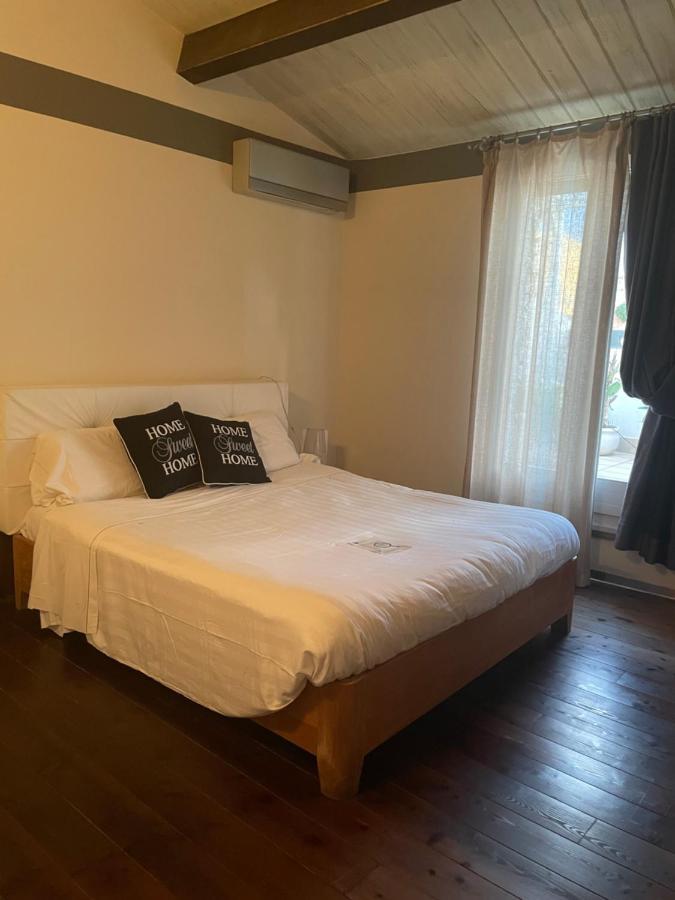 Suite Home Al Centro Di 사사리 외부 사진